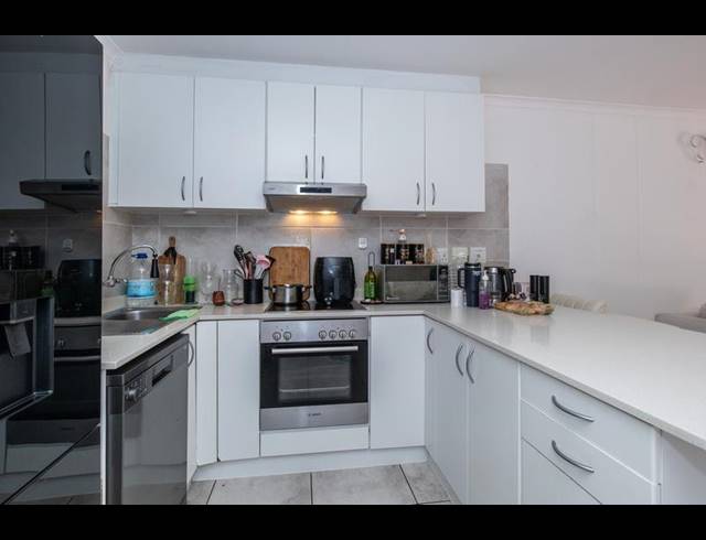 2 BEDROOM APARTMENT FOR SALE IN PLUMSTEAD